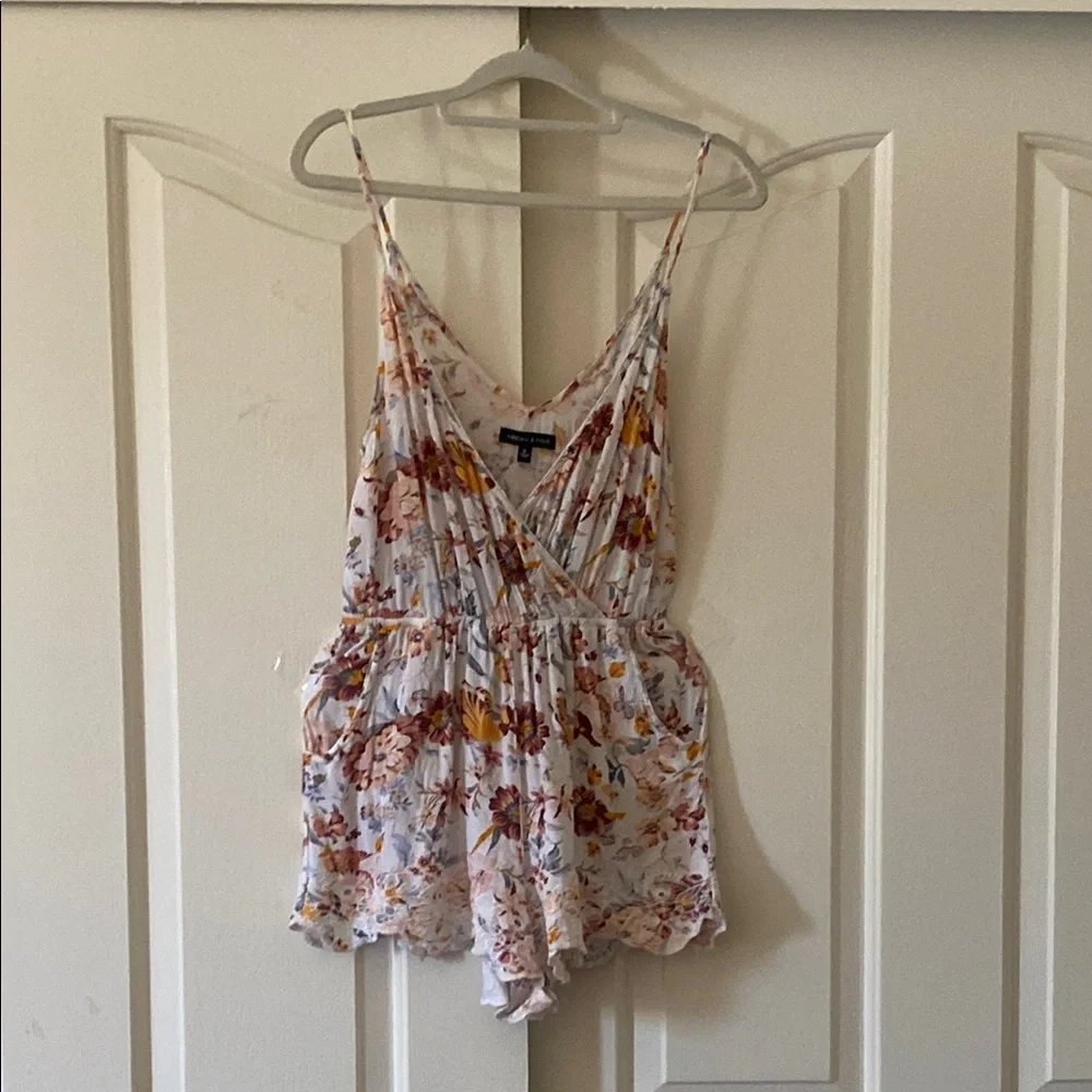 KENDALL & KYLIE Floral Sleeveless Top.. Size S